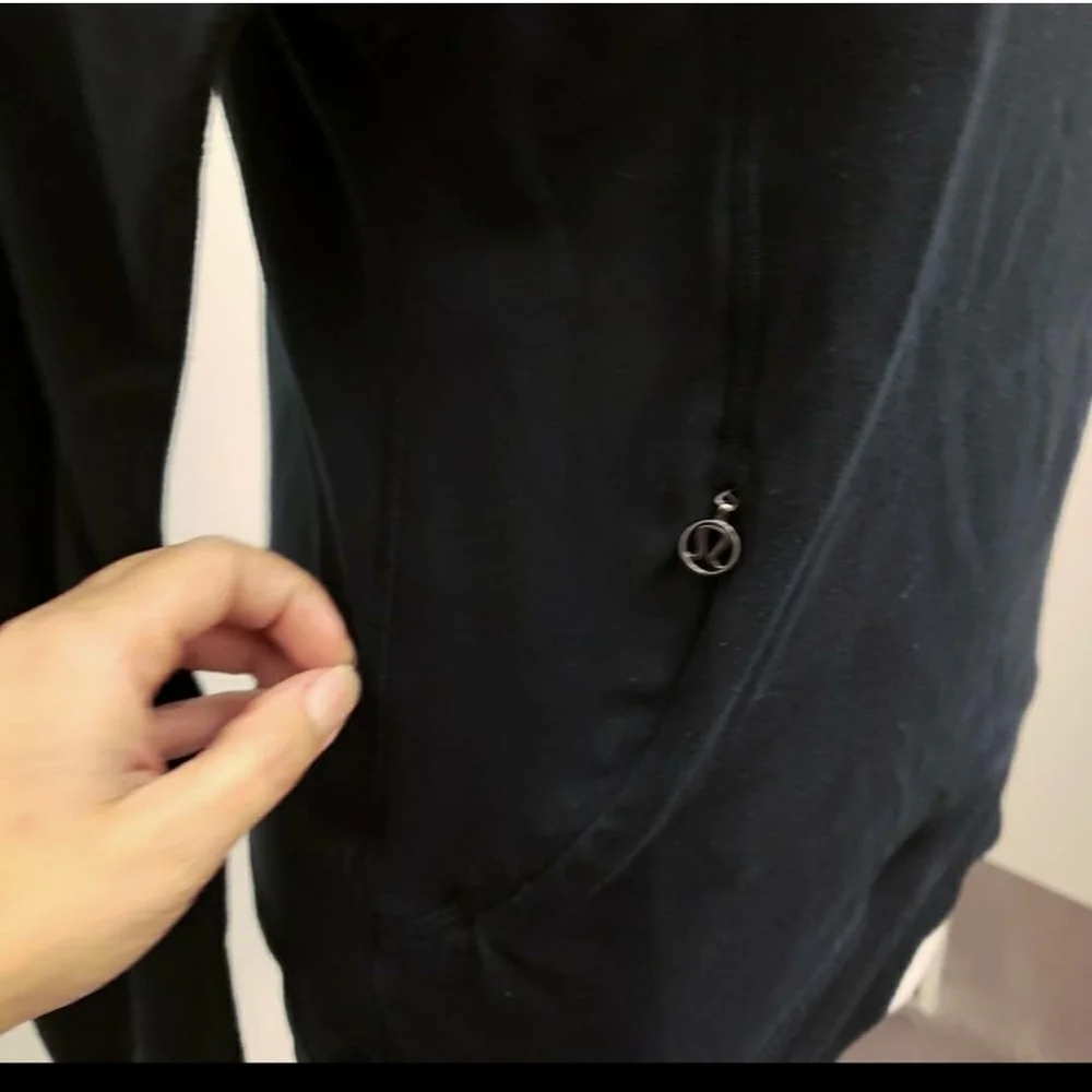 lululemon athletica Black Sweatshirt - Picture 5 of 7